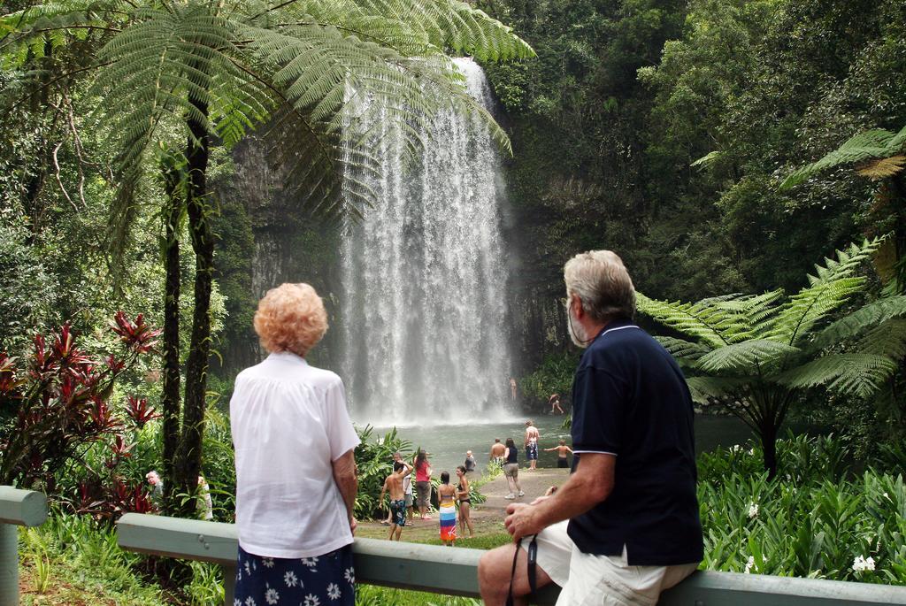 Lake Eacham Tourist Park & Cabins Exterior foto