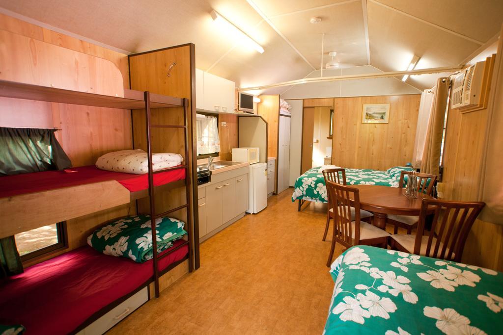 Lake Eacham Tourist Park & Cabins Cameră foto