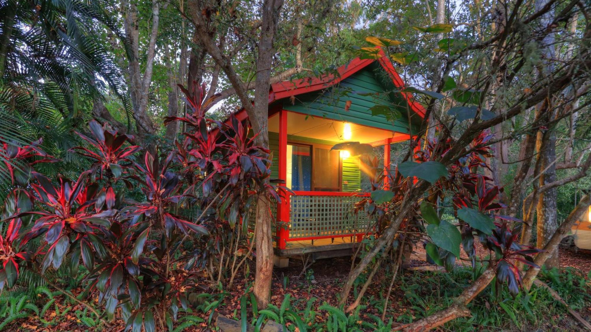 Lake Eacham Tourist Park & Cabins Exterior foto